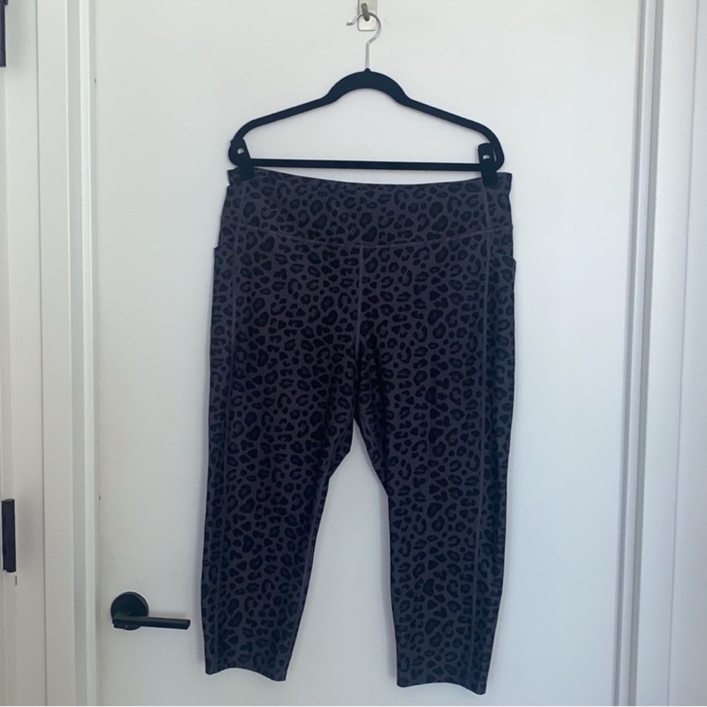 Athletics Works Leopard Print Leggings